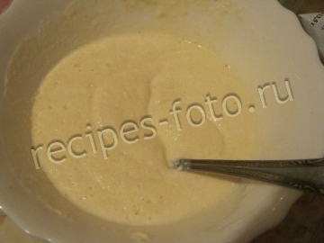 Манник на кефире с мукой и изюмом