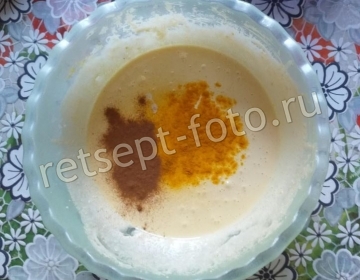 Медовый кулич на желтках
