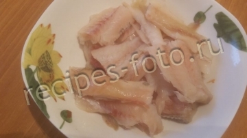 Минтай в кляре жаренный на сковороде