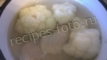 Мясное пюре с цветной капустой и рисом для детей от 9 месяцев