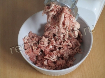Мясной рулет из фарша с яйцом в духовке: рецепт с фото