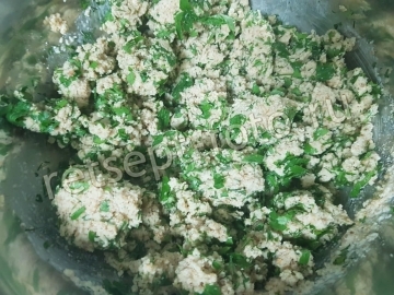 Мясной рулет с начинкой