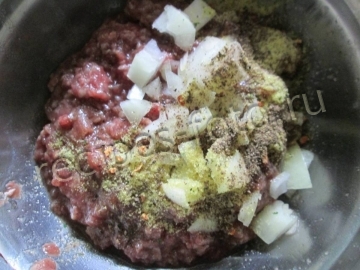 Мясные шарики во фритюре