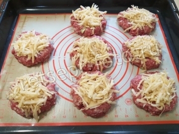 Мясные стожки с грибами и картошкой