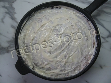 Мясо с ананасами в духовке