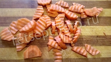 Мясо со свекольным соусом