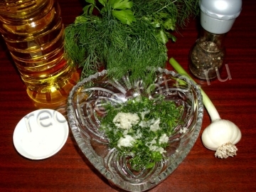 Молодой картофель с укропом и чесноком