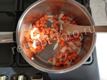 Морковно-яблочный суп-пюре для детей 9 месяцев