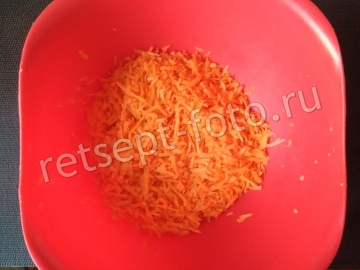 Морковные капкейки с творожным кремом