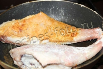 Морской окунь с сыром