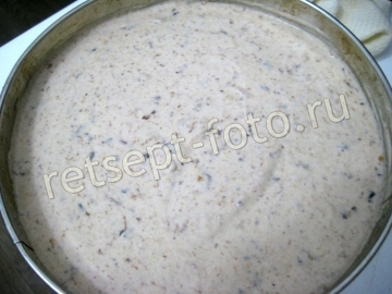 Муссовый торт с черносливом и орехами
