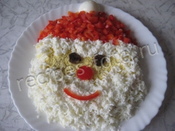 Новогодний салат "Дед мороз" с кальмарами