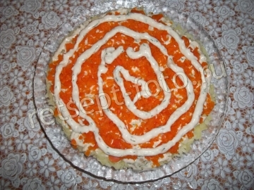 Новогодний салат "Снеговики" с копченой курицей