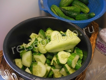 Огурцы резаные с маслом на зиму