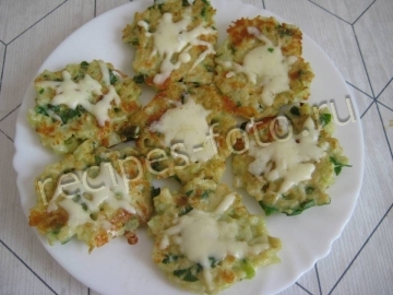 Оладьи из цветной капусты с сыром