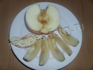 Оладьи на кефире с яблоками