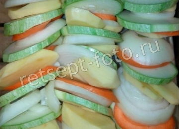 Овощная запеканка с салом (беконом)