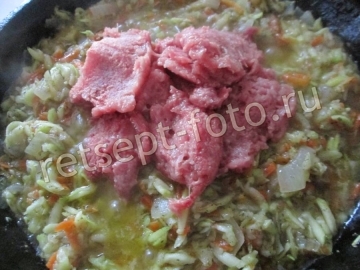 Овощное рагу с фаршем и кабачком