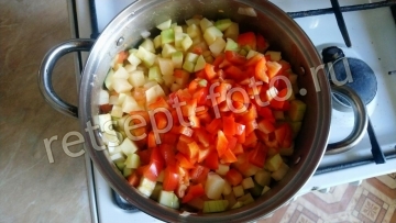 Овощное рагу с курицей для ребенка 1,5 года