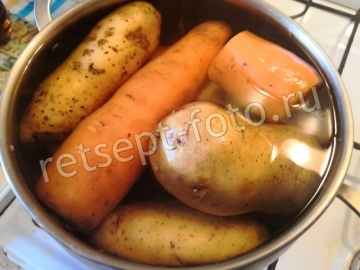 Овощной салат с яйцами слоями