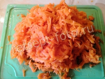 Овощной салат с яйцами слоями