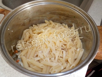 Овощной салат с макаронами и сыром