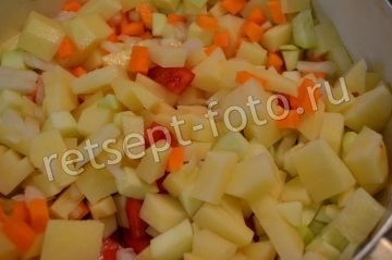 Овощной суп «Минестроне» с кабачками и макаронами
