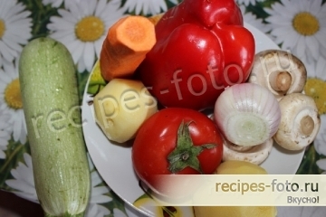 Овощное рагу с кабачками