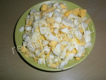 ПП салат из редиса с яйцом и со сметаной