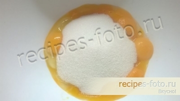 Пасхальный кулич на топленом молоке с изюмом