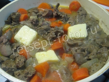 Паштет из куриной печени с морковью, луком и маслом