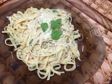 Паста Карбонара с беконом и сливками