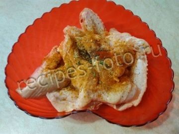 Паста с курицей и помидорами