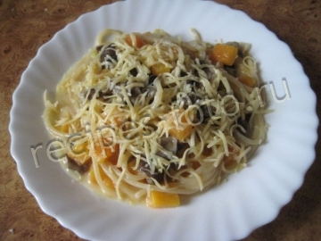 Паста с тыквой и грибами