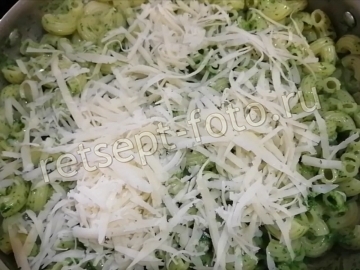 Паста со шпинатом и сыром