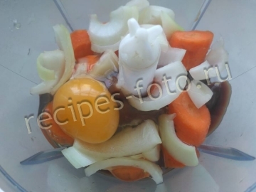 Печеночные оладьи из куриной печени с морковью