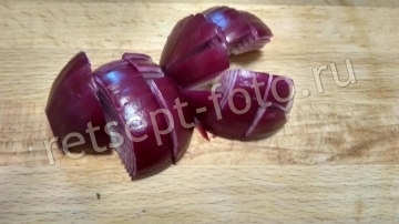Печеночный торт из куриной печени с морковью, луком и помидором