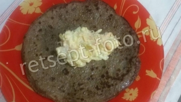 Печеночный торт из свиной печени с морковью и луком