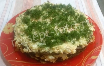 Печеночный торт из свиной печени с морковью и луком
