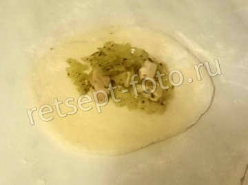Печеные пирожки с курицей без дрожжей
