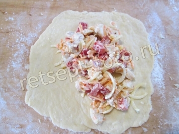 Печеные пирожки с курицей и овощами (тесто с творогом без дрожжей)
