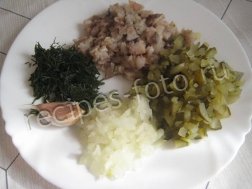 Печеный картофель с селедочным соусом