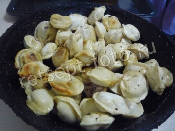 Пельмени по-царски в горшочках