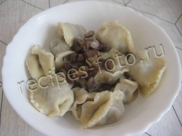 Пельмени с грибами