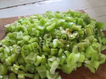 Перец тушеный с морковью и луком