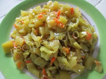 Перец тушеный с морковью и луком
