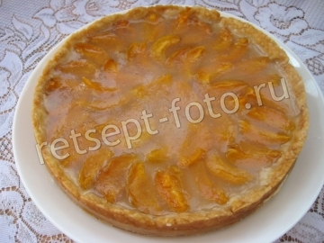 Песочный пирог с абрикосами и желе