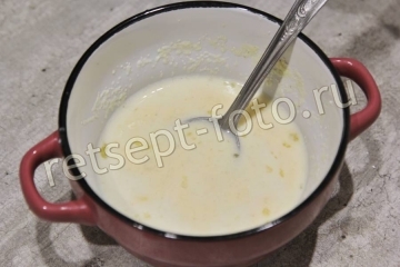 Песочный пирог с клюквой и творогом