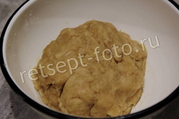 Песочный пирог с клюквой и творогом