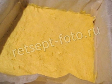 Песочный пирог с клубникой и творогом